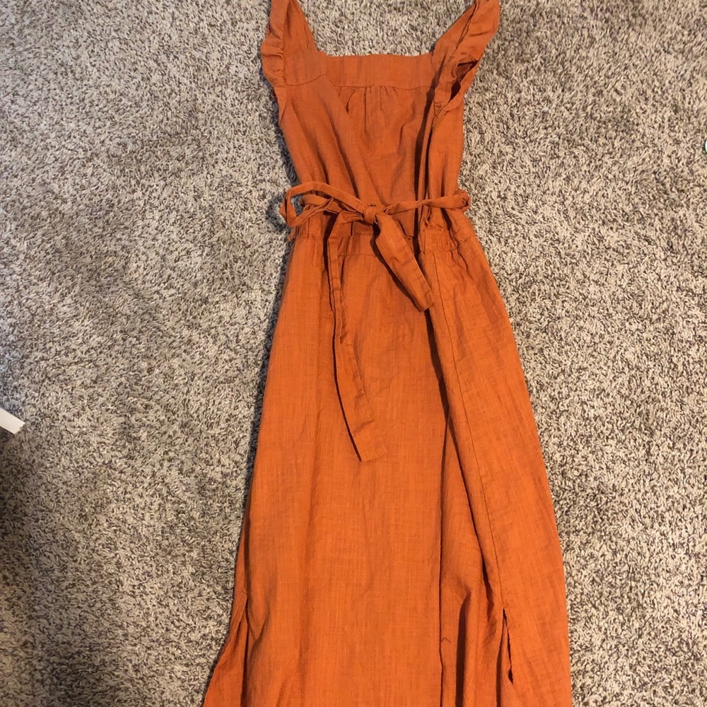 Universal Trend Burnt Orange Midi Dress